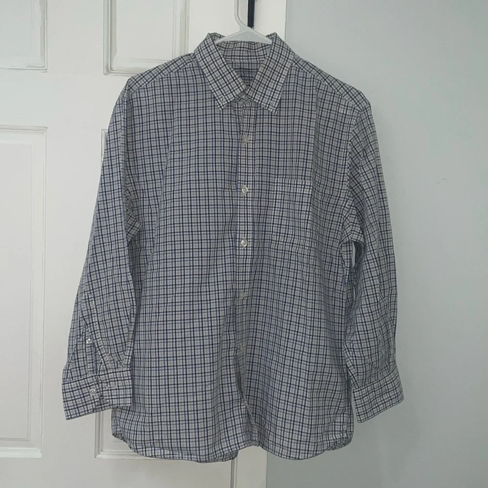 J. Crew Lightweight Men’s Button down Shirt